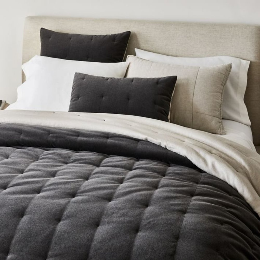 WEST ELM Classic Cotton Velvet Tack Stitch Quilt - Full/Queen - Slate